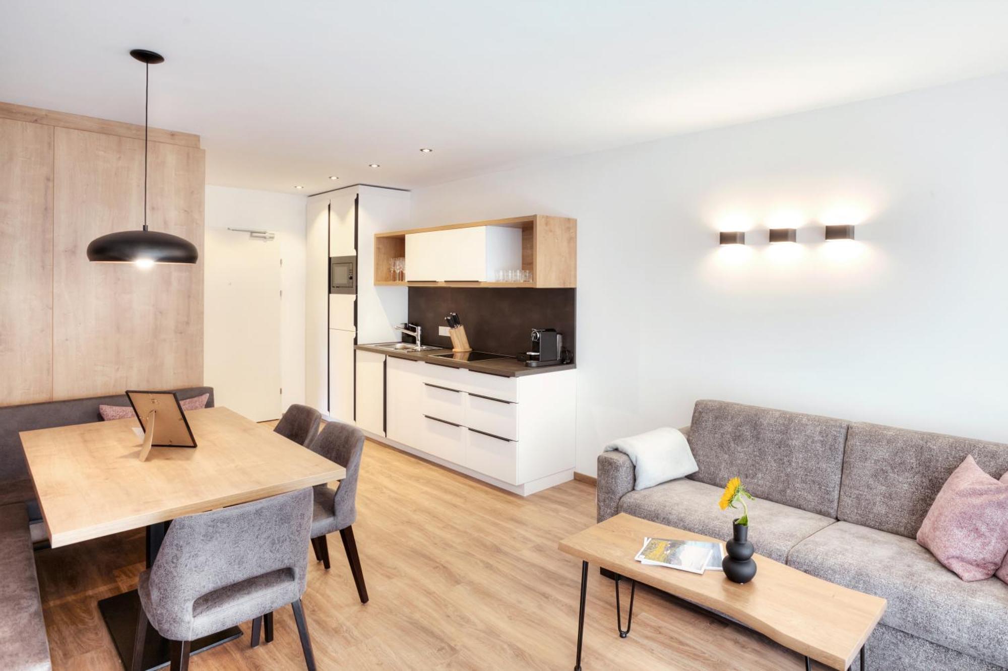 Alpenstolz Damuels Haus 2 - Stilvoll Urlauben In Den Bergen Appartement Buitenkant foto