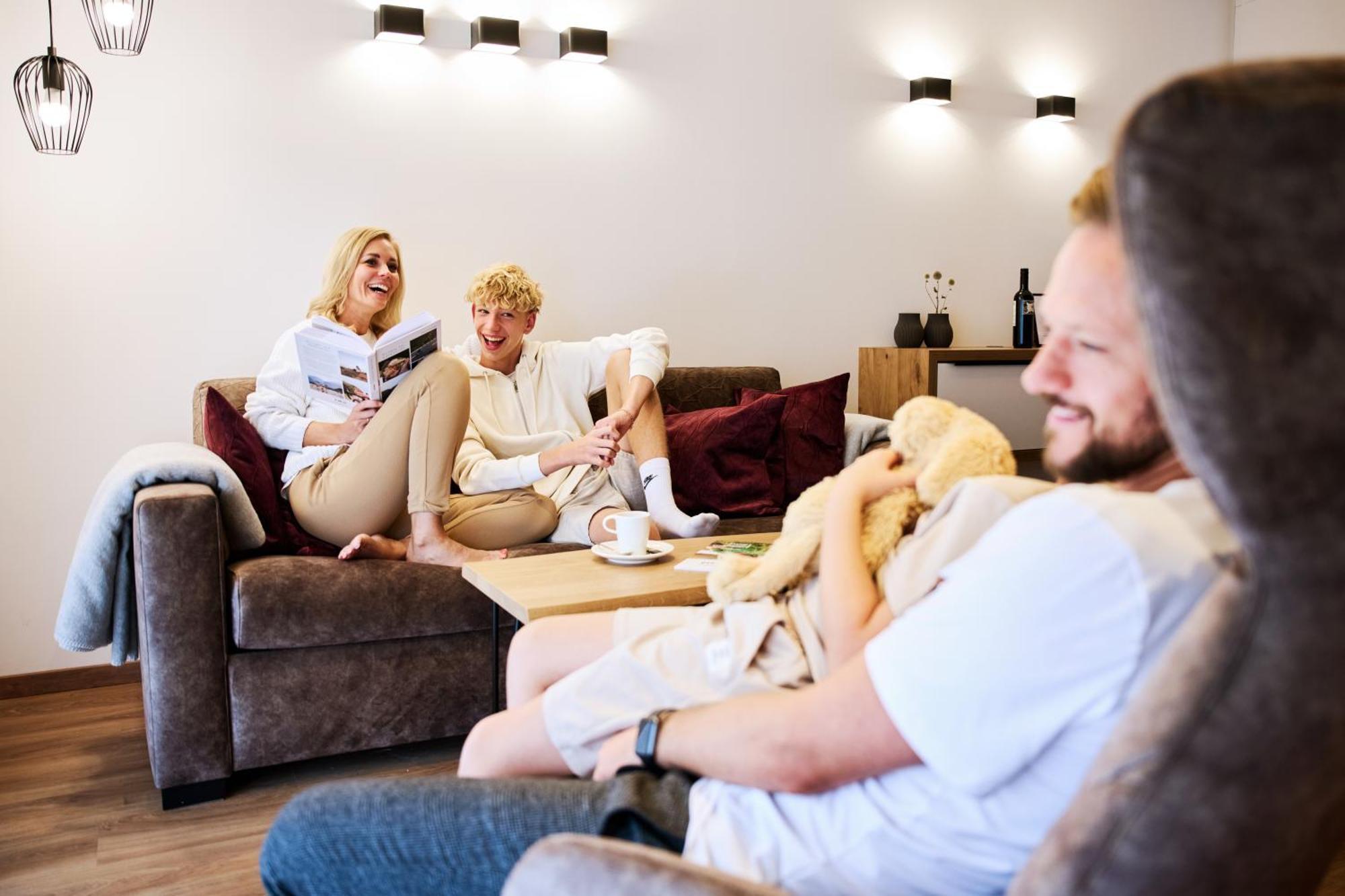 Alpenstolz Damuels Haus 2 - Stilvoll Urlauben In Den Bergen Appartement Buitenkant foto