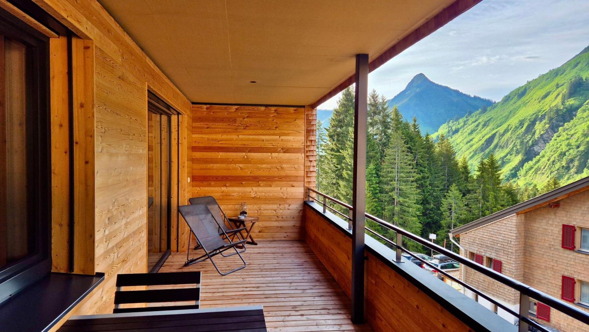 Alpenstolz Damuels Haus 2 - Stilvoll Urlauben In Den Bergen Appartement Buitenkant foto