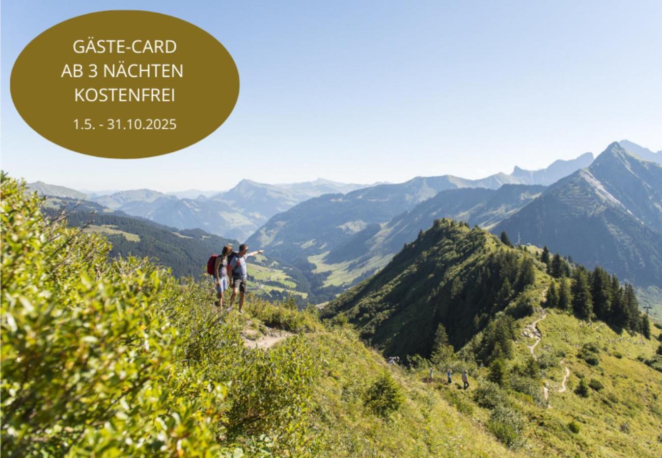 Alpenstolz Damuels Haus 2 - Stilvoll Urlauben In Den Bergen Appartement Buitenkant foto